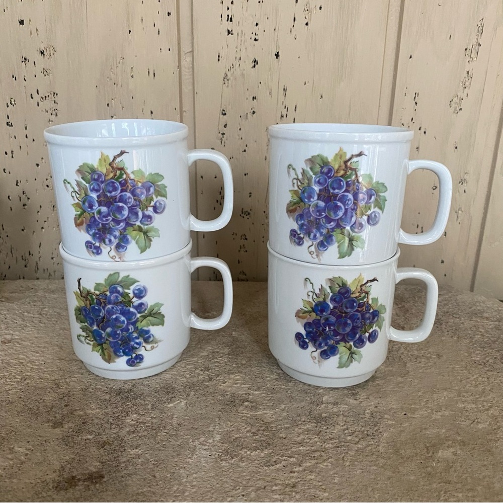 Vintage grape design Ceramic Mugs Set. Made in Germany.